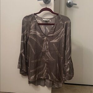 Womens Taupe Printed V-Neck Bell Sleeve Blouse